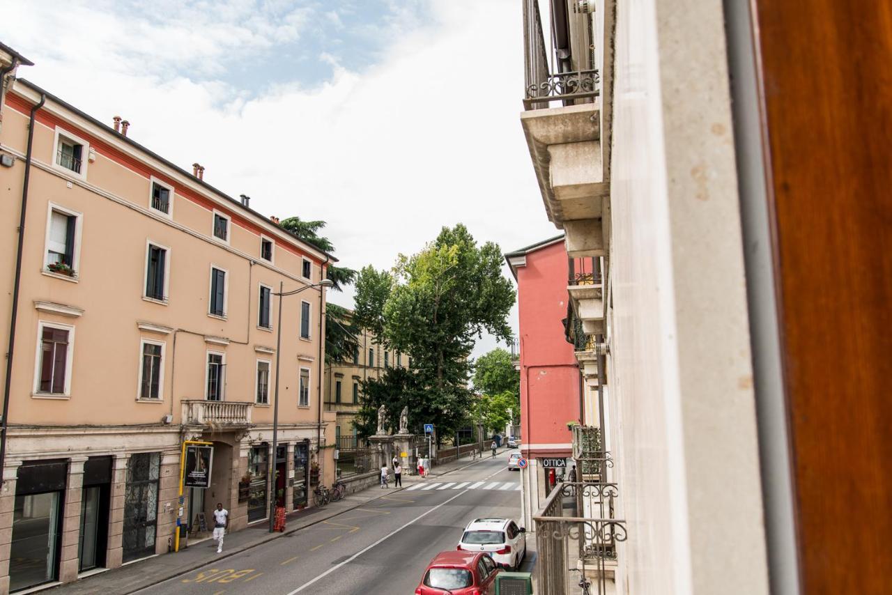 Intero Appartamento Nel Cuore Di Vicenza Exterior foto
